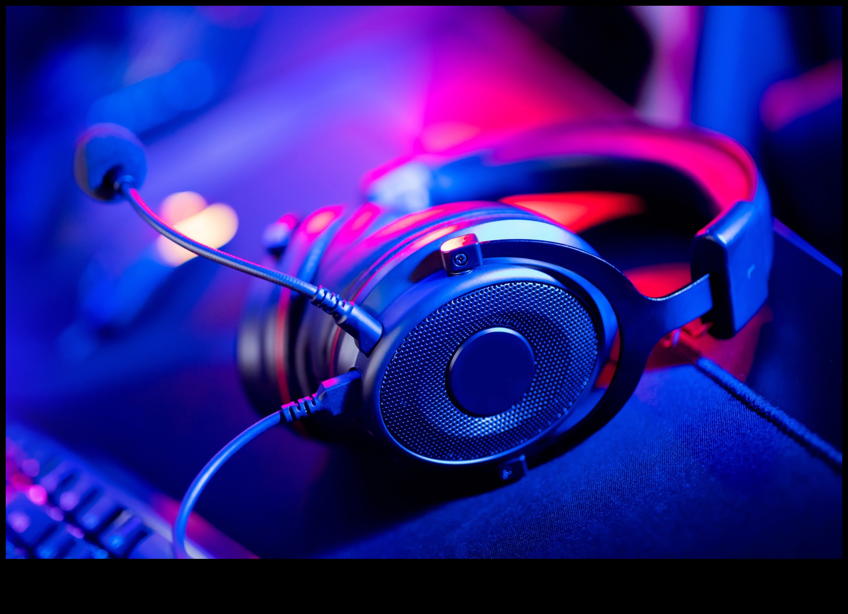 معدات الألعاب اللاسلكية: الأجهزة الطرفية والمكونات للاتصال بدون تأخير