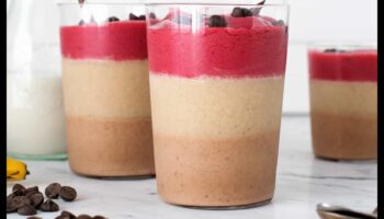 الحب متعدد الطبقات: عرض فن عصائر الفاكهة ذات الطبقات المثالية