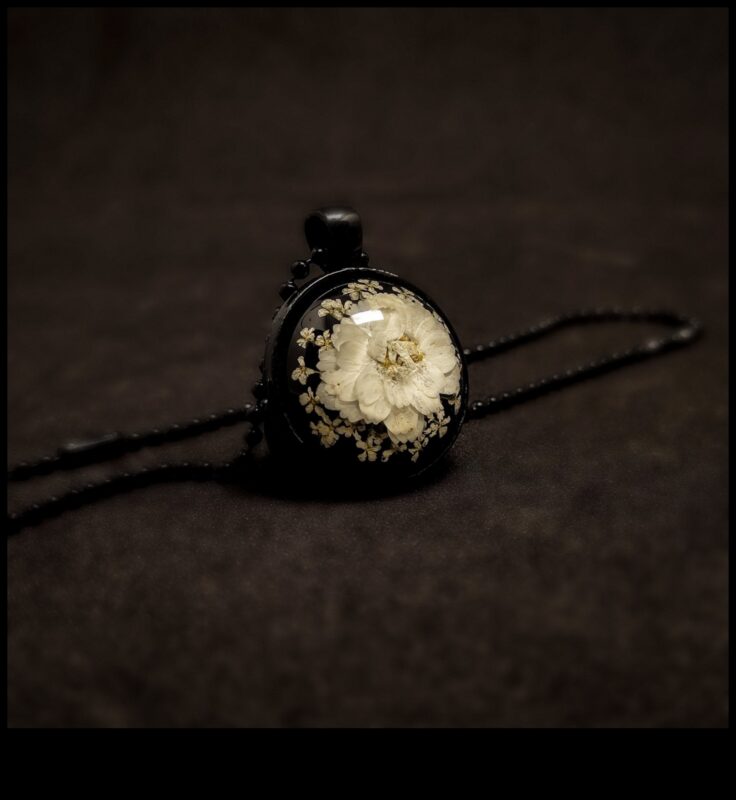 همسات الهاوية: الغوص في لغز المجوهرات القوطية