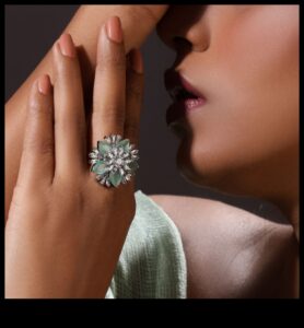 الحلي الفخمة: زيّن نفسك بإبداعاتنا من الخواتم المزخرفة