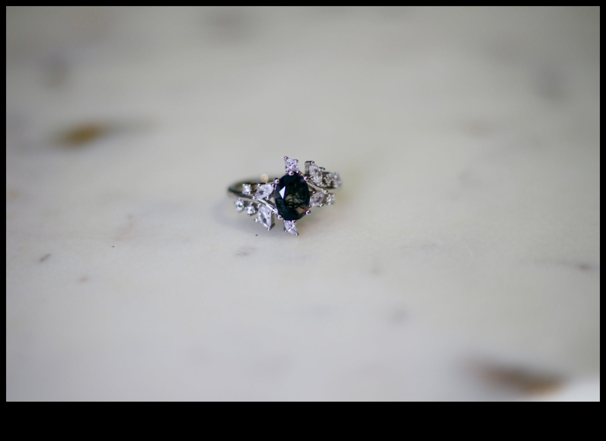 همسات النزوة: استمتع بالمرح مع خواتمنا المستوحاة من النزوة