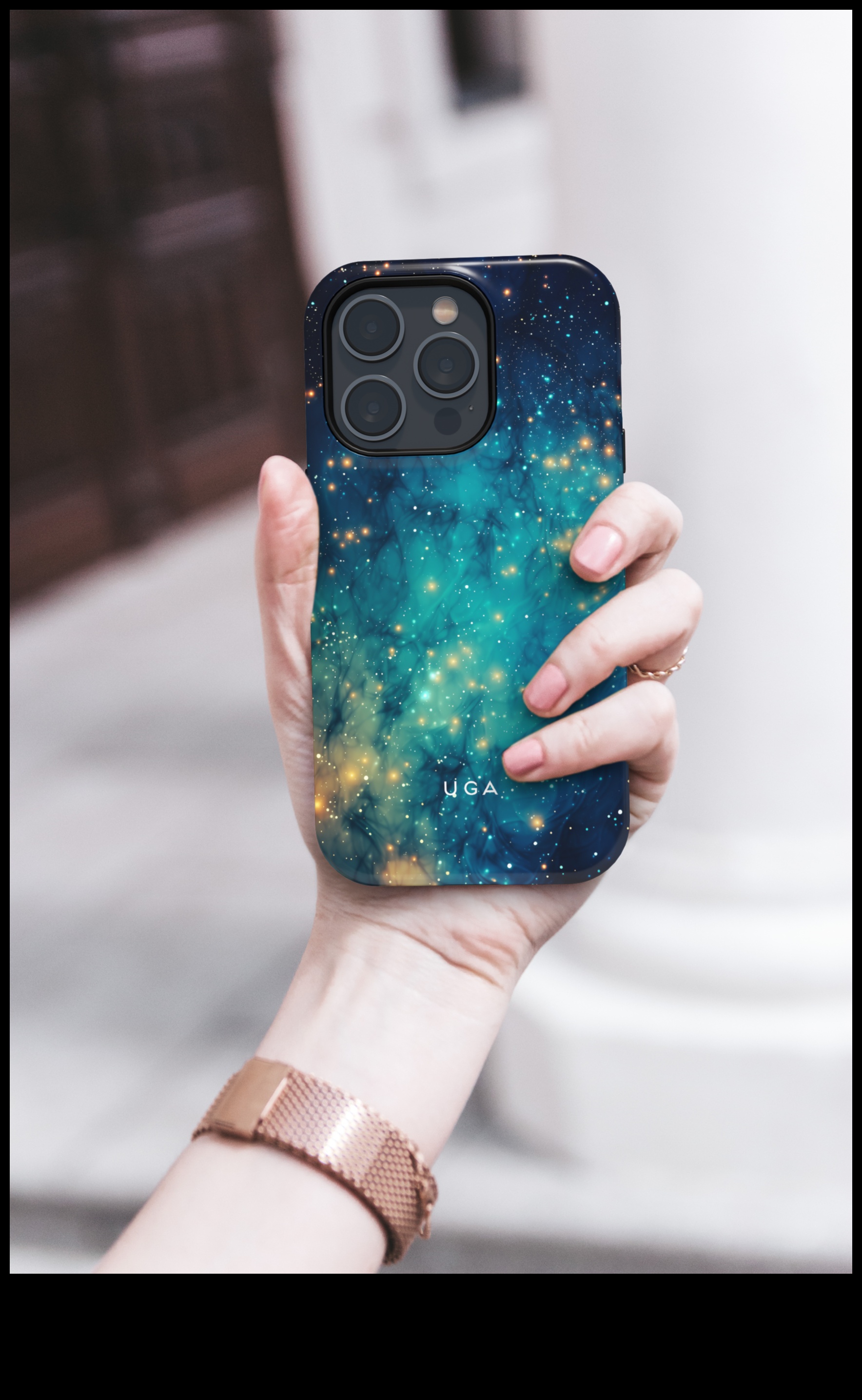 المجرة اللامعة: انطلق في رحلة من التألق مع أقراطنا المجرية