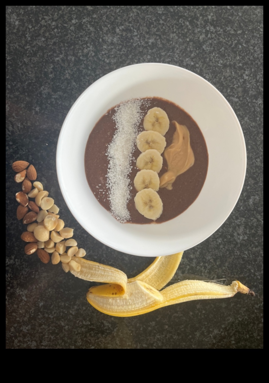 جوزي الخير: إضافة المكسرات لتعزيز نسيج العصائر الخاصة بك