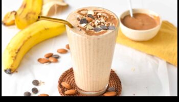 جوزي الخير: إضافة المكسرات لتعزيز نسيج العصائر الخاصة بك