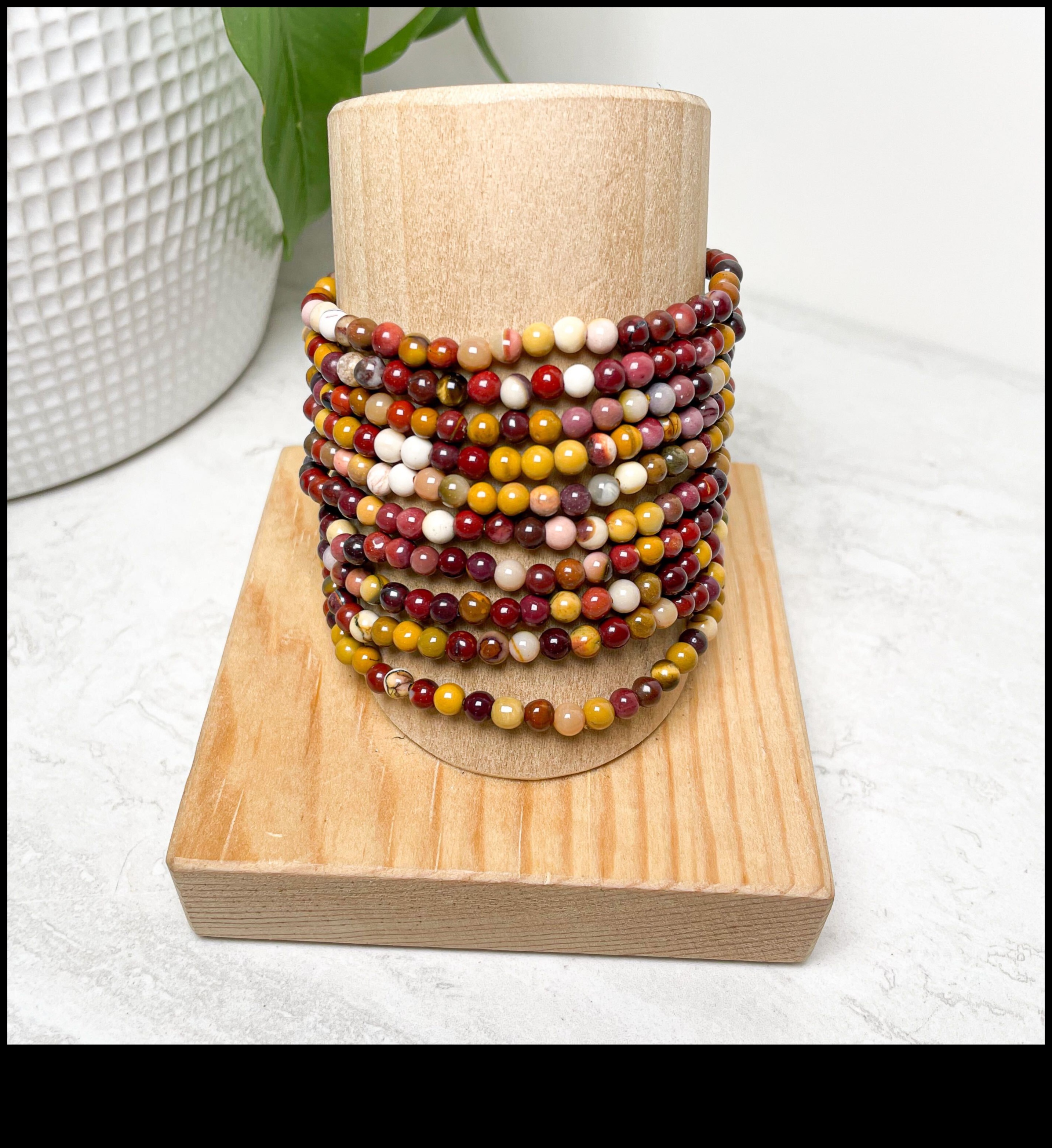 سلسلة كريستال: زيّن نفسك بسلسلة أساورنا الكريستالية