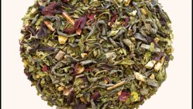 رشفات طازجة: دليل لصياغة مزيج مثالي من الشاي الأخضر المثلج